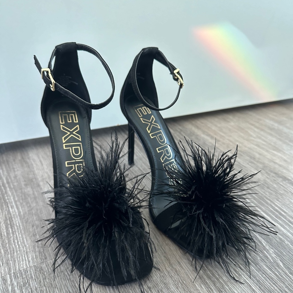 Express Pom Pom Stilettos